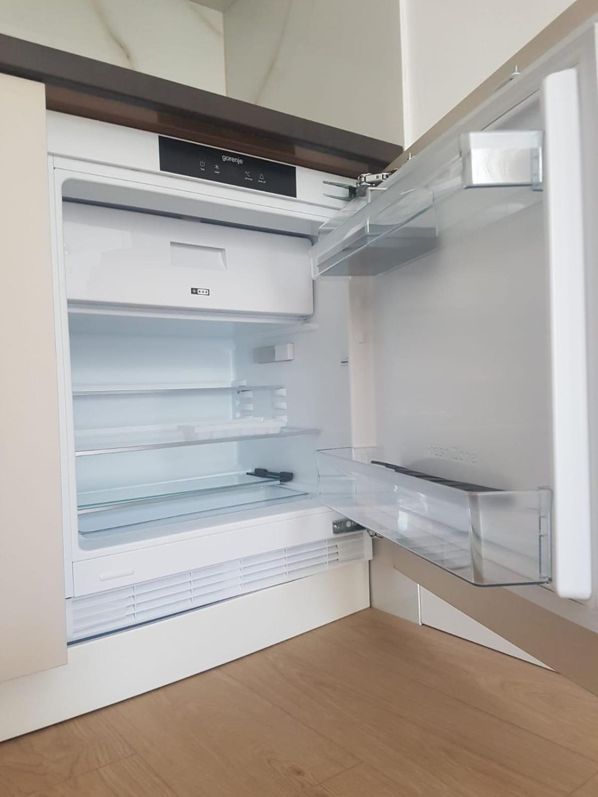 Apartmani Макарска Екстериор снимка
